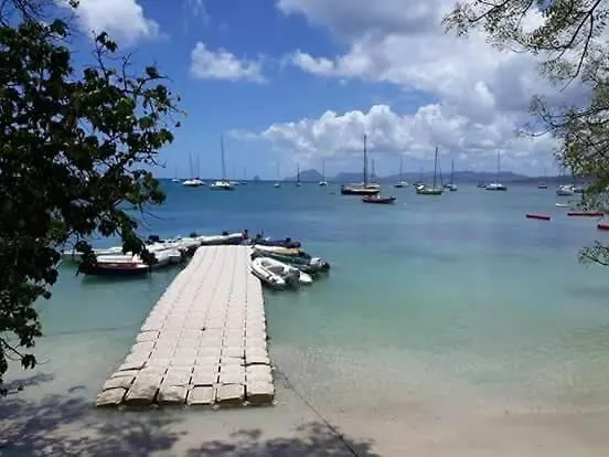 Cameleon Beach Side Sainte-Anne 0*,  Martinik